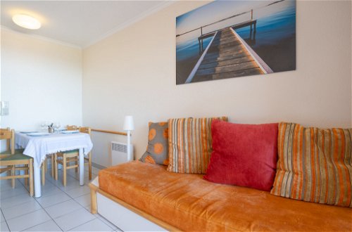Foto 8 - Apartamento de 1 quarto em Saint-Raphaël com piscina e vistas do mar