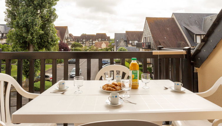 Foto 1 - Apartamento de 1 habitación en Cabourg con vistas al mar