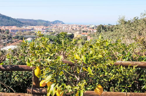 Foto 5 - Apartment mit 2 Schlafzimmern in Sestri Levante mit garten