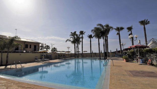 Apartamento de 2 quartos em Porto Empedocle com piscina e jardim - Foto 4