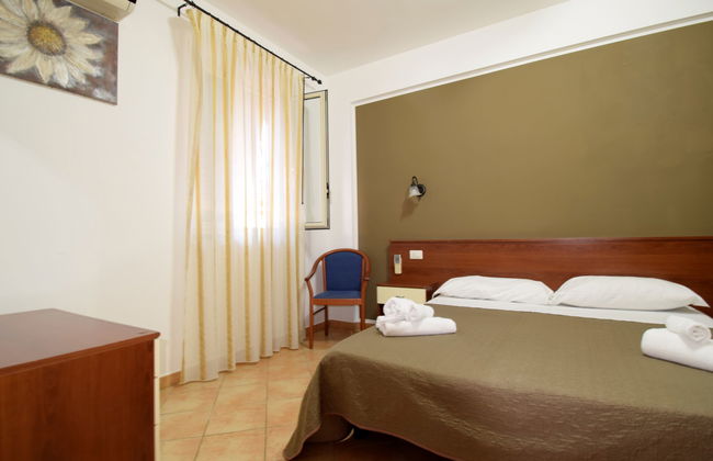 Apartamento de 2 quartos em Porto Empedocle com piscina e jardim - Foto 9