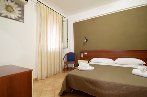 Foto 9 - Apartment mit 1 Schlafzimmer in Porto Empedocle mit schwimmbad