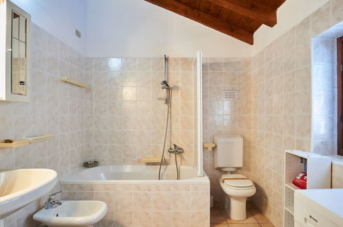 Foto 5 - Casa con 3 camere da letto a Colico con piscina privata e giardino