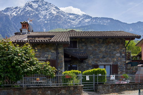Foto 36 - Casa de 3 habitaciones en Colico con piscina privada y vistas a la montaña