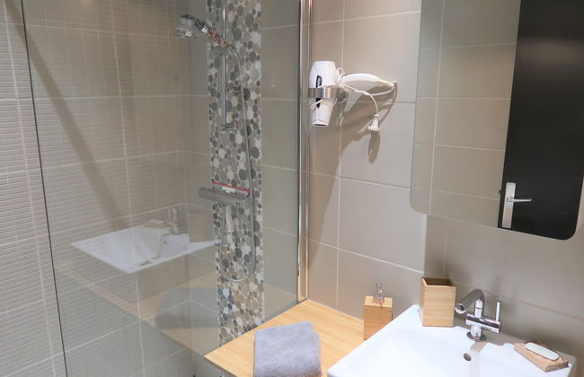 Casa de 4 quartos em Cruis com piscina privada e jardim - Foto 17
