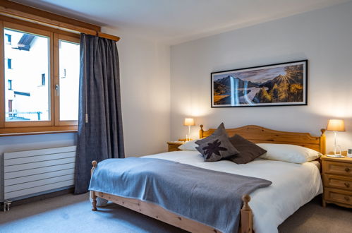 Foto 3 - Appartamento con 2 camere da letto a Sils im Engadin/Segl con giardino e vista sulle montagne