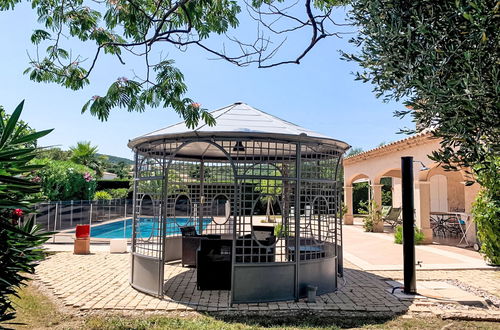 Foto 5 - Casa de 4 quartos em Fréjus com piscina privada e jardim