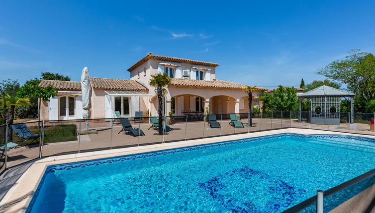 Foto 1 - Casa de 4 quartos em Fréjus com piscina privada e vistas do mar