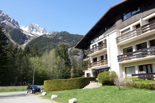 Foto 16 - Apartamento de 1 quarto em Chamonix-Mont-Blanc com jardim