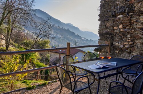 Foto 2 - Apartamento de 2 habitaciones en Bellano con jardín y vistas a la montaña