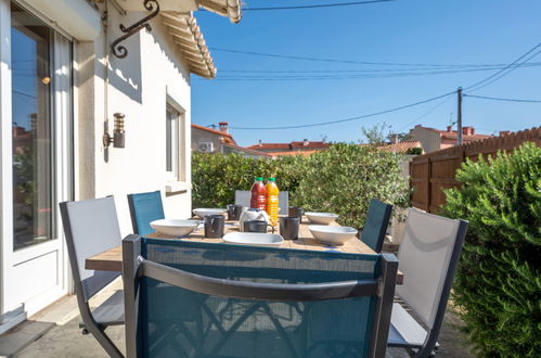 Photo 4 - Maison de 2 chambres à Canet-en-Roussillon avec terrasse et vues à la mer