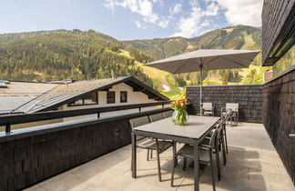 Foto 2 - Apartamento de 3 quartos em Zell am See com terraço e vista para a montanha