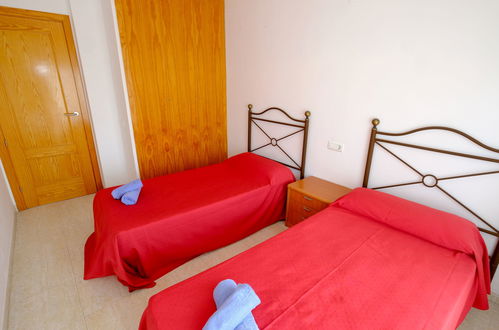 Foto 19 - Appartamento con 3 camere da letto a Alcanar con piscina e vista mare