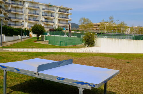 Foto 30 - Appartamento con 3 camere da letto a Alcanar con piscina e giardino