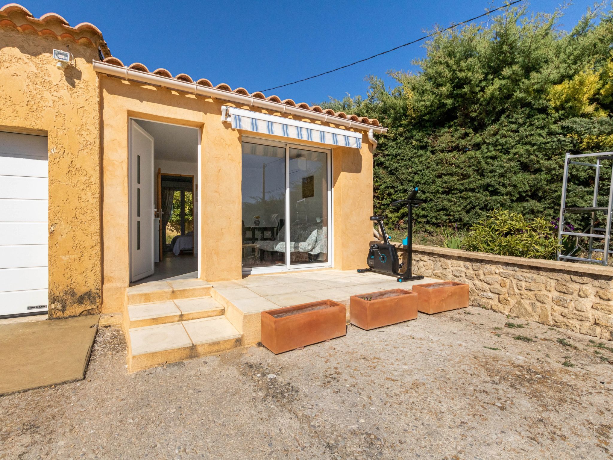 Foto 34 - Casa de 2 quartos em Rasteau com piscina privada e jardim