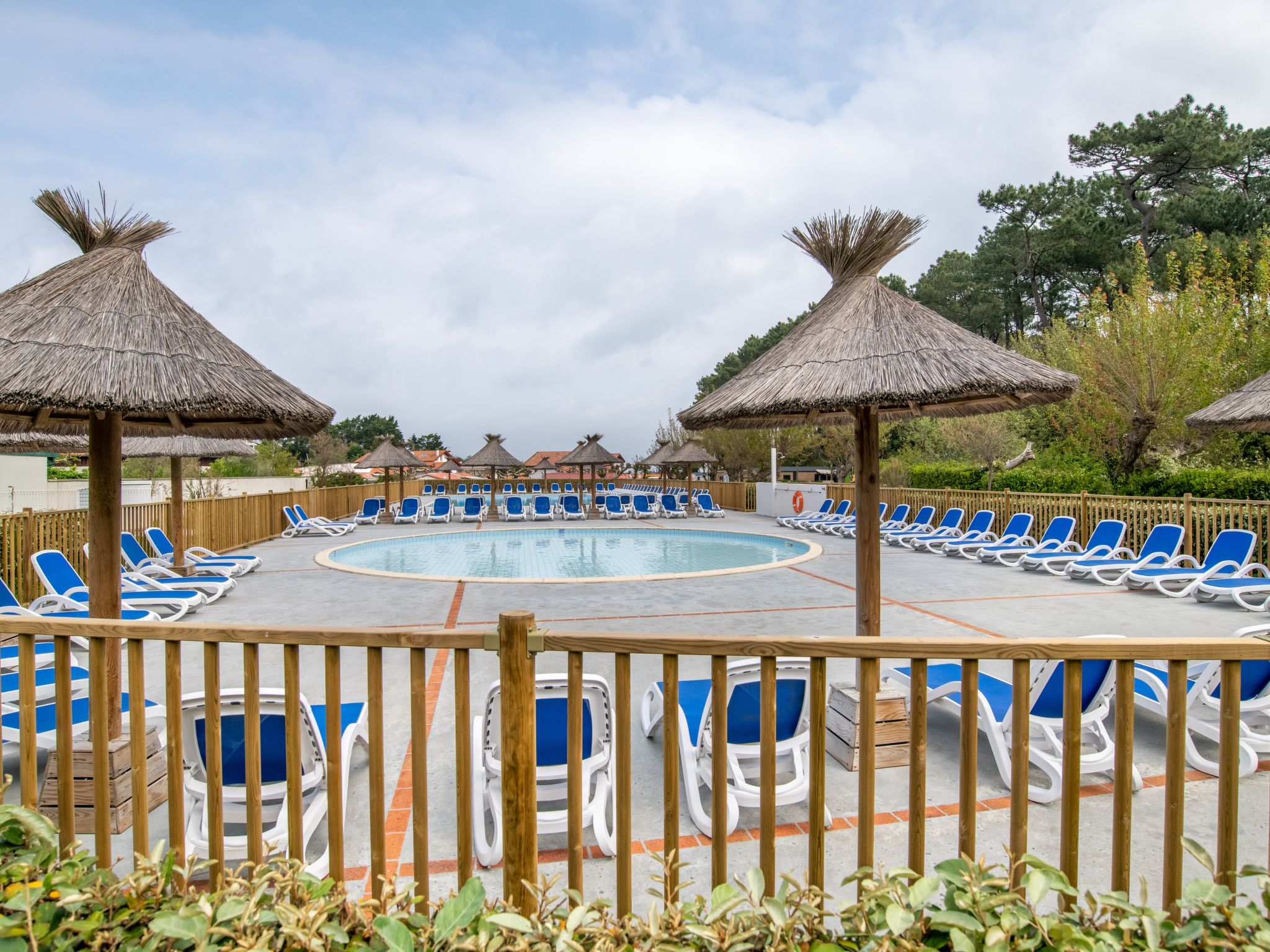 Photo 3 - Appartement de 2 chambres à Saint-Jean-de-Luz avec piscine et vues à la mer