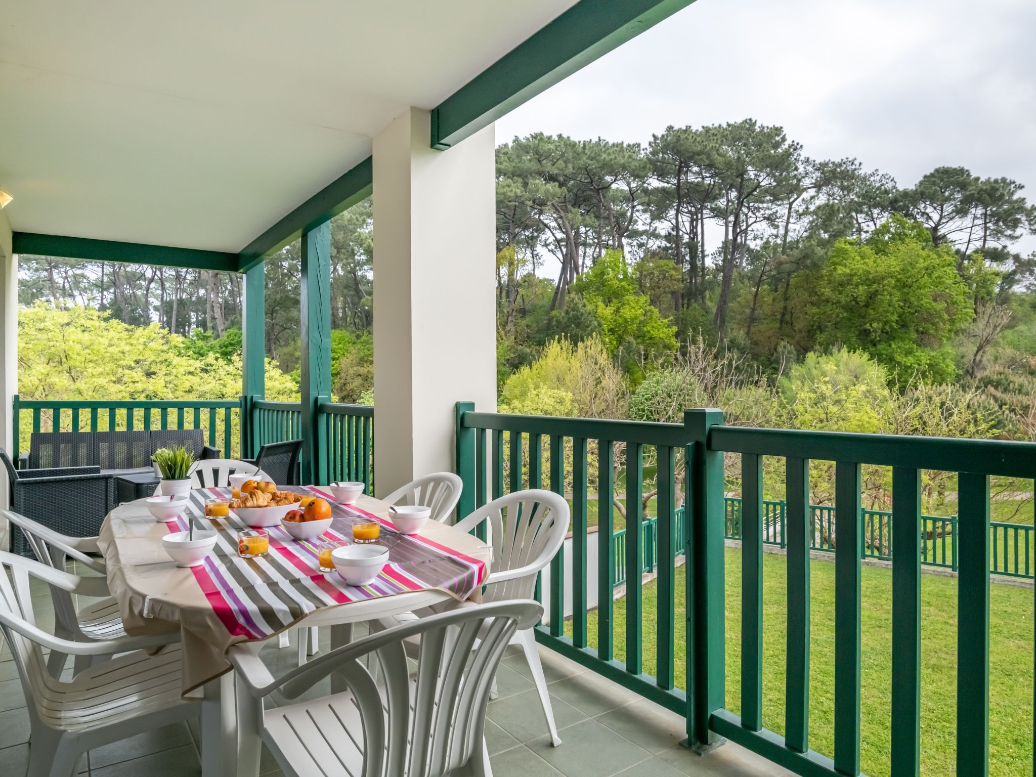 Foto 1 - Apartamento de 2 quartos em Saint-Jean-de-Luz com piscina e jardim