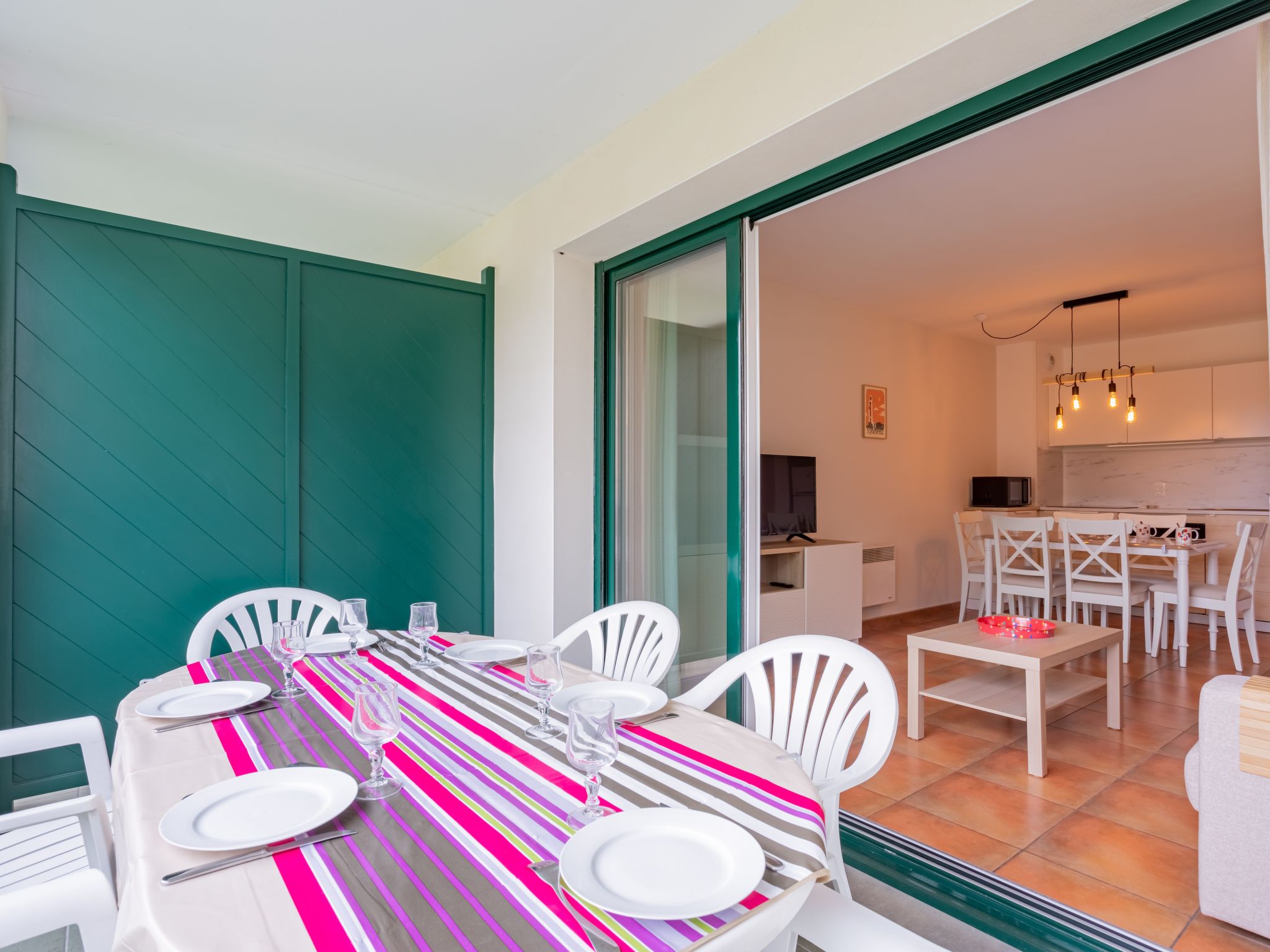 Photo 21 - 2 bedroom Apartment in Saint-Jean-de-Luz with swimming pool and garden