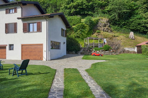 Foto 34 - Casa de 3 quartos em Gera Lario com piscina privada e vista para a montanha