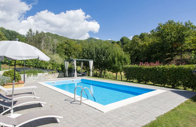 5 bedroom House in Villa Collemandina with private pool and garden - Photo 18