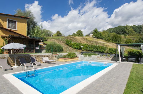 Foto 16 - Casa con 4 camere da letto a Villa Collemandina con piscina privata e giardino