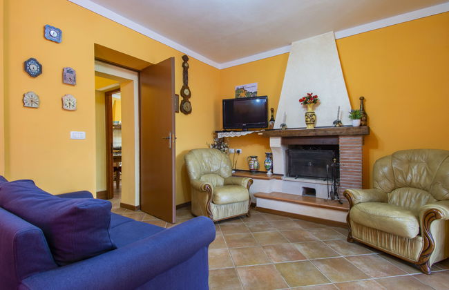5 bedroom House in Villa Collemandina with private pool and garden - Photo 3