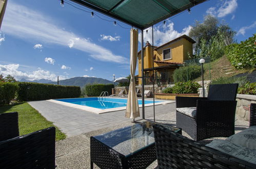 Photo 1 - Maison de 4 chambres à Villa Collemandina avec piscine privée et jardin