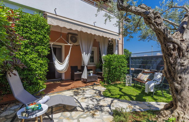 Apartamento de 2 quartos em Umag com jardim e terraço - Foto 13