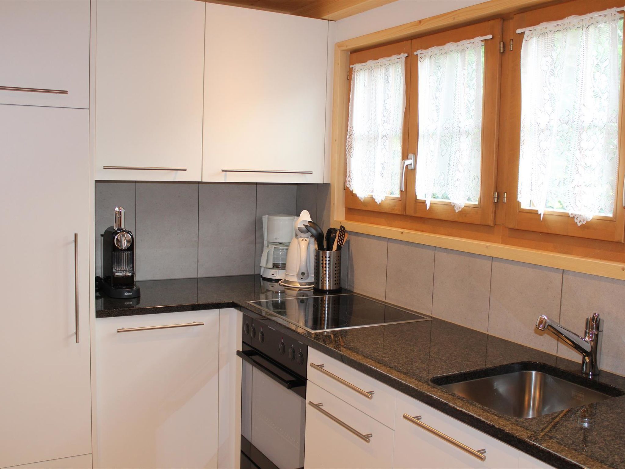 Photo 22 - 4 bedroom Apartment in Saanen