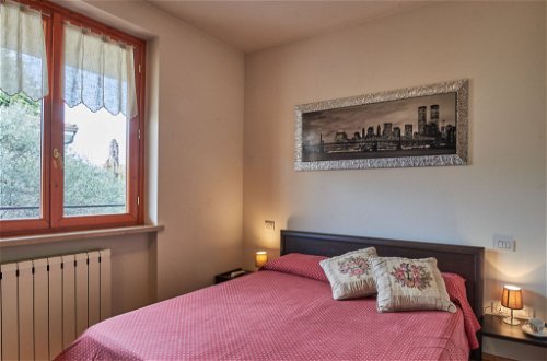 Foto 5 - Apartment mit 1 Schlafzimmer in Sirmione mit schwimmbad und blick auf die berge