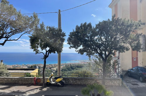 Foto 13 - Casa de 1 habitación en Pietra Ligure con jardín y vistas al mar