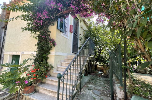 Photo 1 - Maison de 1 chambre à Pietra Ligure avec jardin