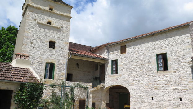 Casa de 3 quartos em Nuzéjouls com piscina privada e jardim - Foto 2