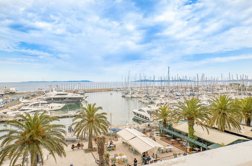 Foto 2 - Apartamento de 2 habitaciones en Hyères con vistas al mar