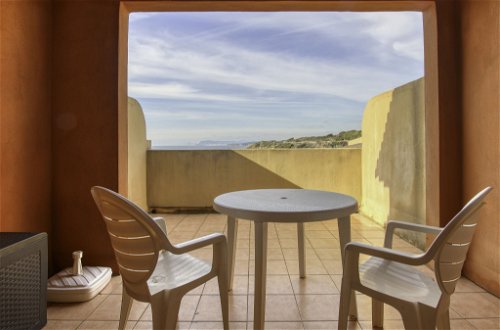 Photo 26 - 2 bedroom Apartment in Six-Fours-les-Plages with swimming pool and sea view