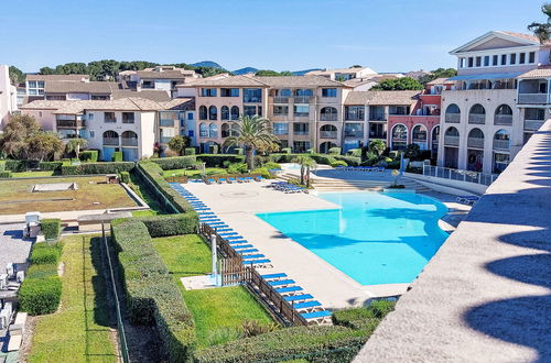 Photo 19 - Appartement de 2 chambres à Six-Fours-les-Plages avec piscine et terrasse