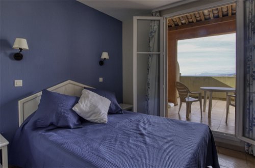 Foto 24 - Apartamento de 2 habitaciones en Six-Fours-les-Plages con piscina y vistas al mar