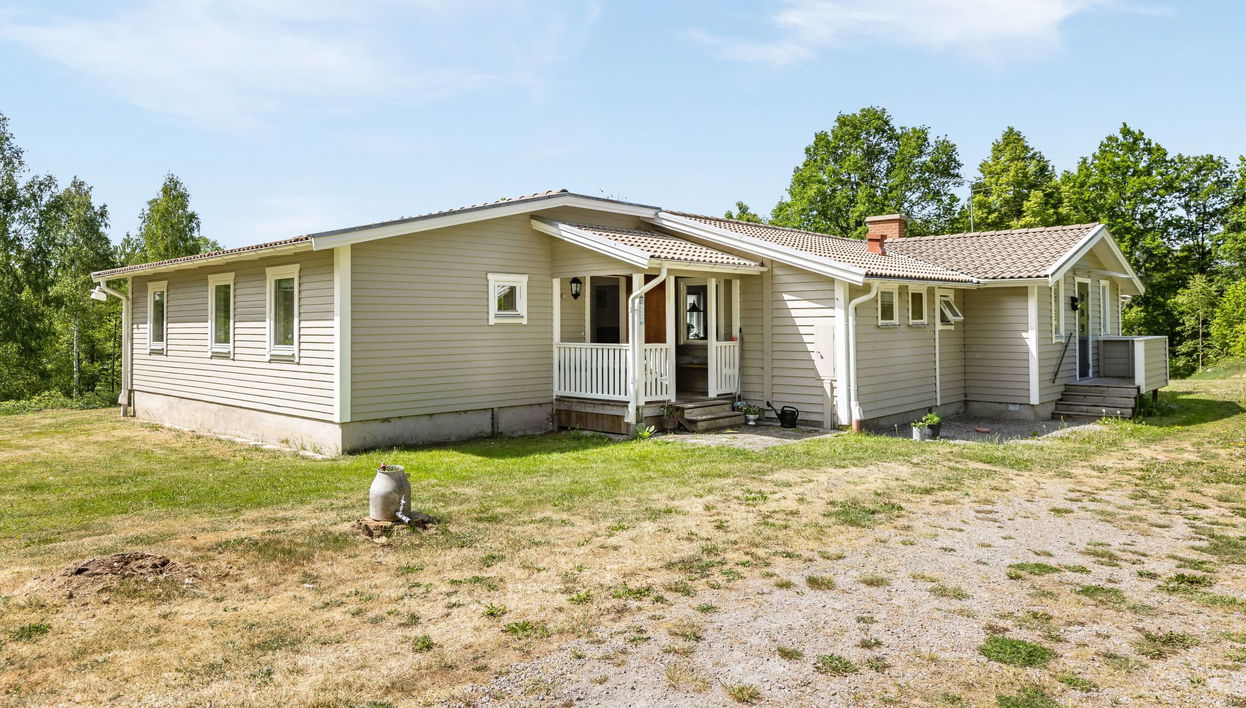 Casa de 5 quartos em Olofström com jardim - Foto 1