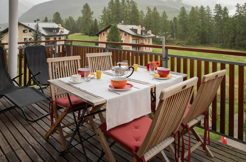 Photo 24 - Appartement de 3 chambres à Pontresina avec jardin