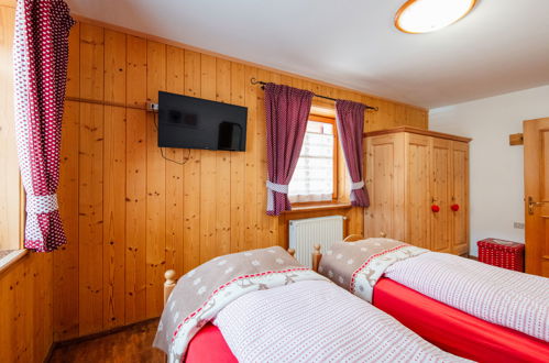 Foto 15 - Appartamento con 2 camere da letto a San Giovanni di Fassa-Sèn Jan con terrazza e vista sulle montagne