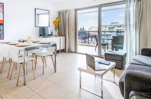 Foto 5 - Apartamento de 3 quartos em Cagnes-sur-Mer com piscina e jardim