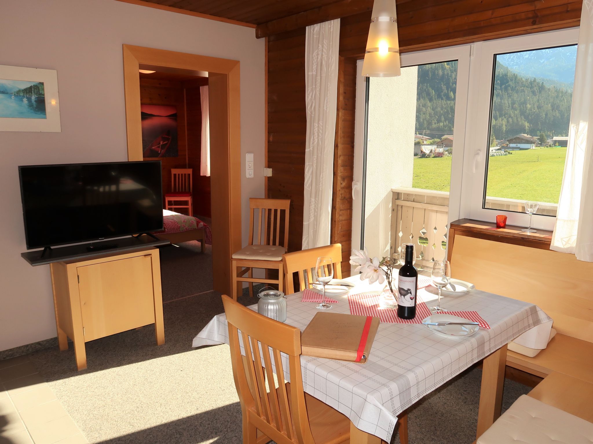 Foto 1 - Appartamento con 2 camere da letto a Achenkirch con giardino e vista sulle montagne