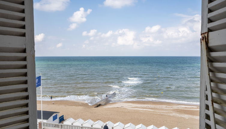 Foto 1 - Apartamento de 1 habitación en Cabourg con vistas al mar