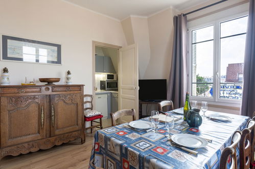 Foto 7 - Apartamento de 1 quarto em Cabourg com vistas do mar