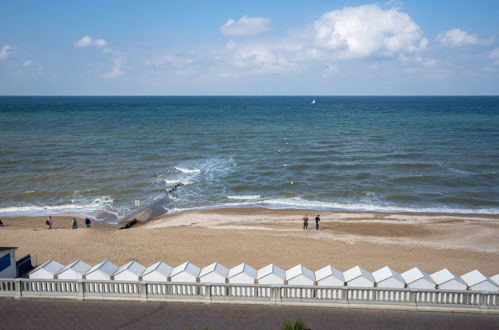 Foto 15 - Apartamento de 1 habitación en Cabourg con vistas al mar