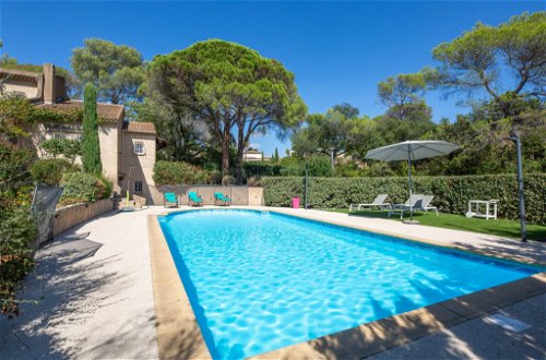 Foto 19 - Casa de 4 quartos em Saint-Raphaël com piscina privada e vistas do mar