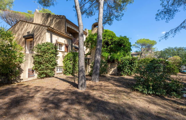 Casa de 5 quartos em Saint-Raphaël com piscina privada e jardim - Foto 22