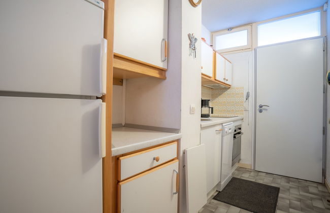 Apartamento de 1 quarto em Saint-Raphaël com piscina e jardim - Foto 11