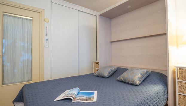 Apartamento de 1 quarto em Saint-Raphaël com piscina e jardim - Foto 5