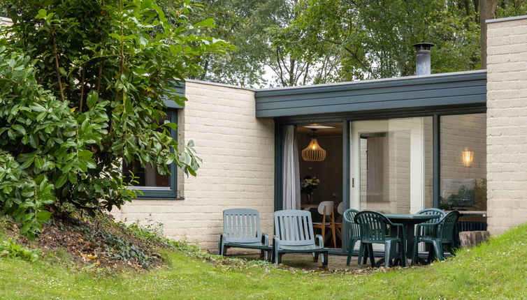 Photo 1 - Maison de 2 chambres à Stieltjeskanaal avec piscine et terrasse